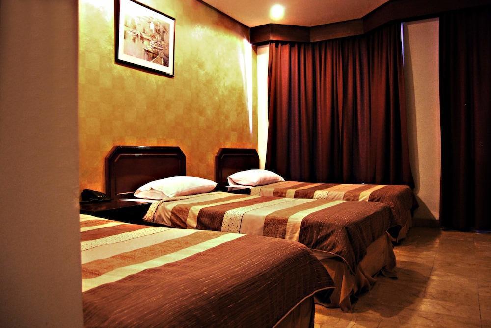 Super Oyo Townhouse 1 Hotel Salemba Giacarta Esterno foto