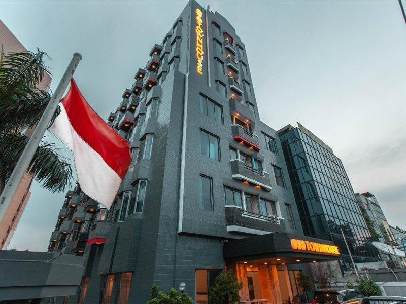Super Oyo Townhouse 1 Hotel Salemba Giacarta Esterno foto