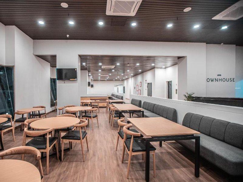 Super Oyo Townhouse 1 Hotel Salemba Giacarta Esterno foto